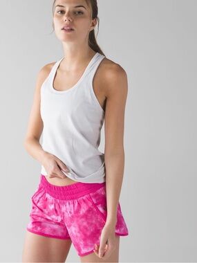 Lululemon /// Women’s Tracker Short IV - Neon Coral Orange - Size 10